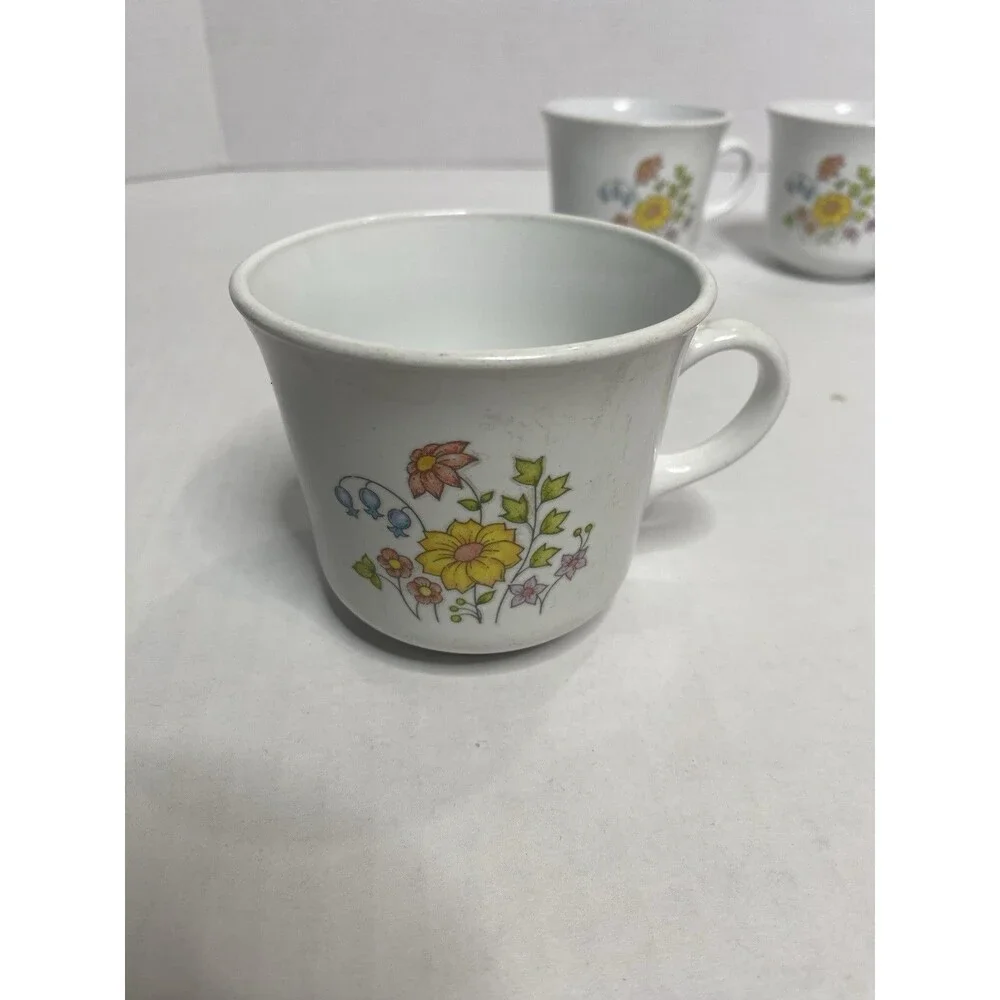 Corning Ware Corelle Spring Meadow Pattern Coffee/Tea Cups Set of 4